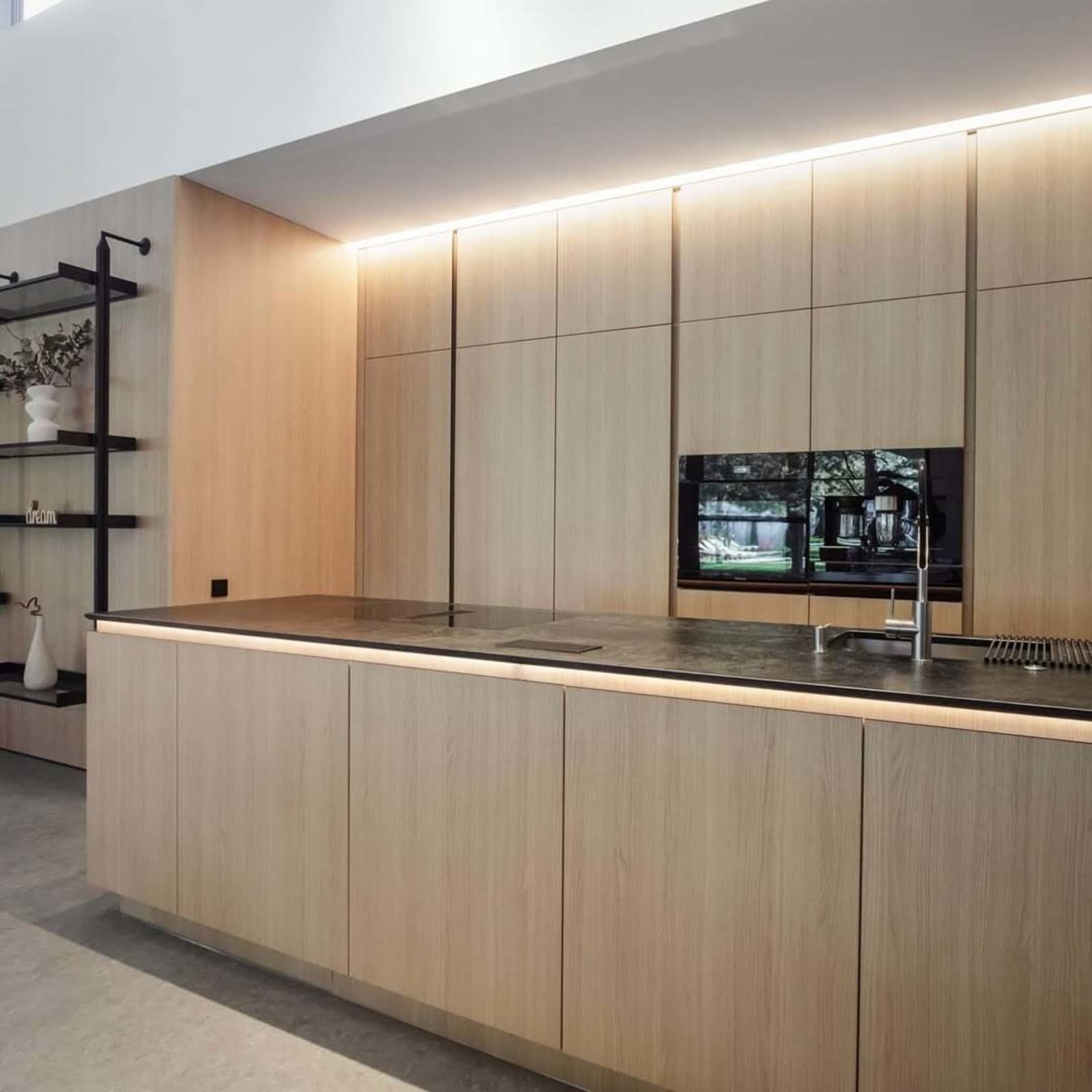 Кухня в современном минимализме — фото 4